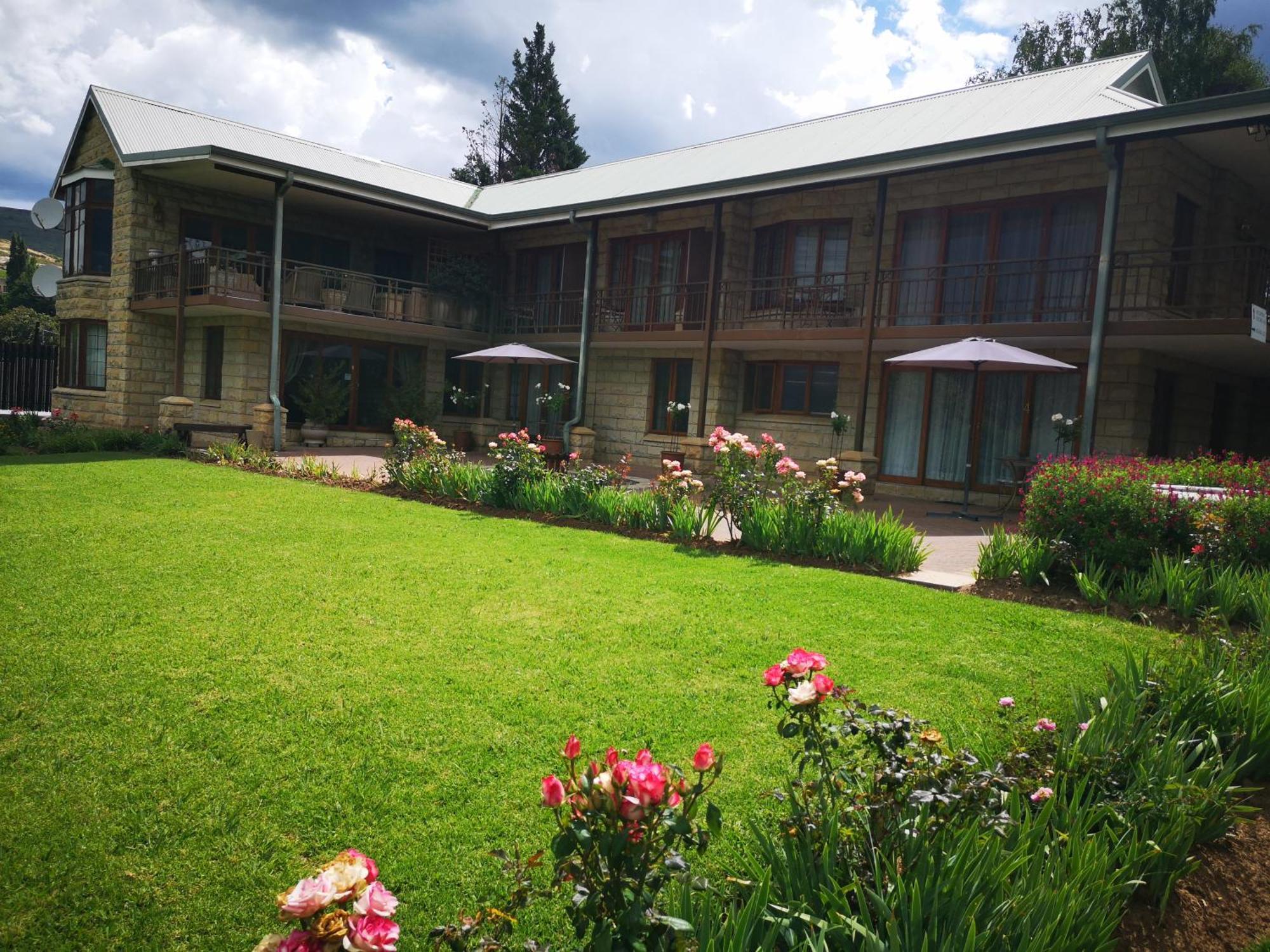 Mt Horeb Manor Кларенс Екстериор снимка