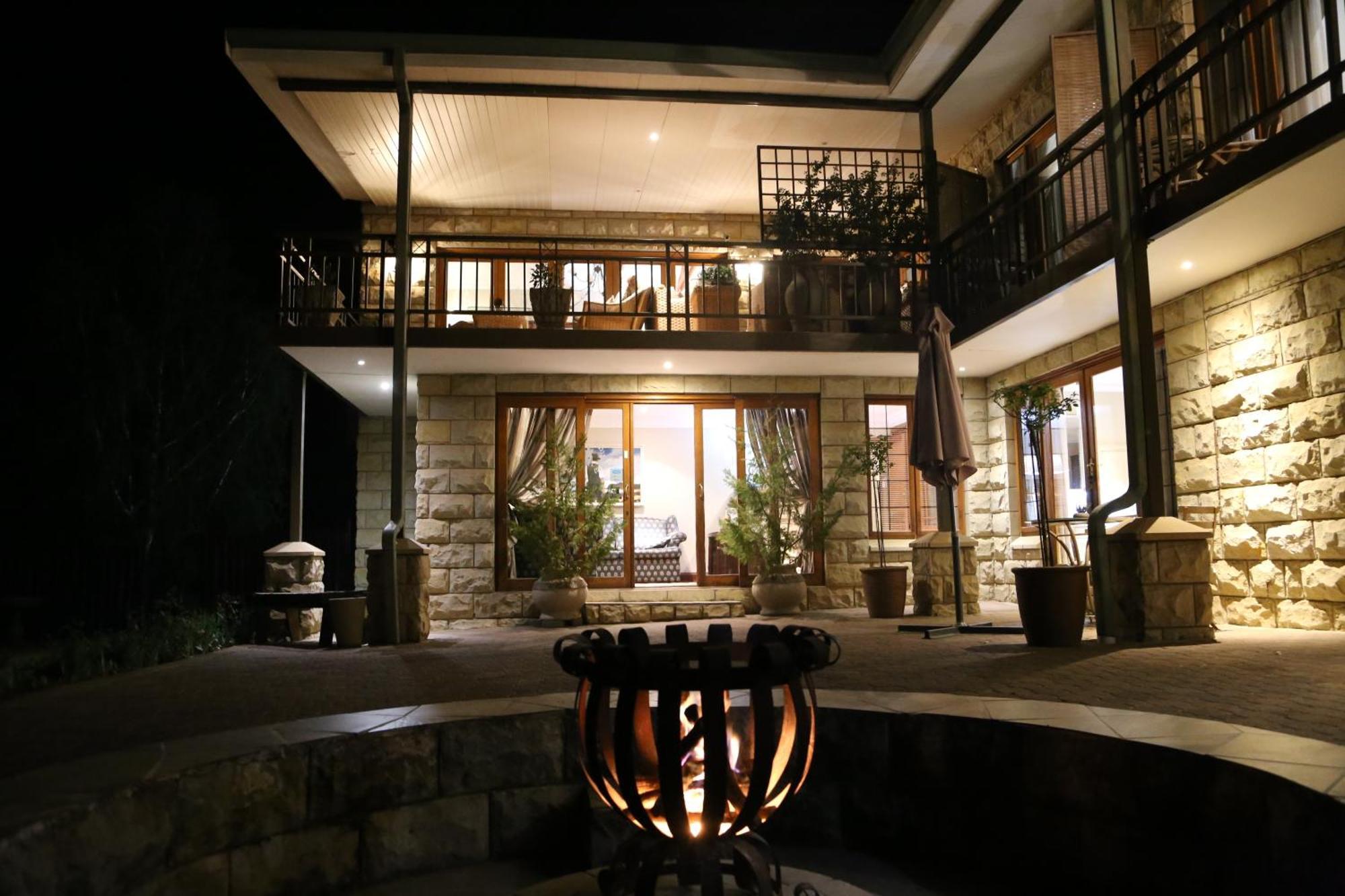 Mt Horeb Manor Кларенс Екстериор снимка