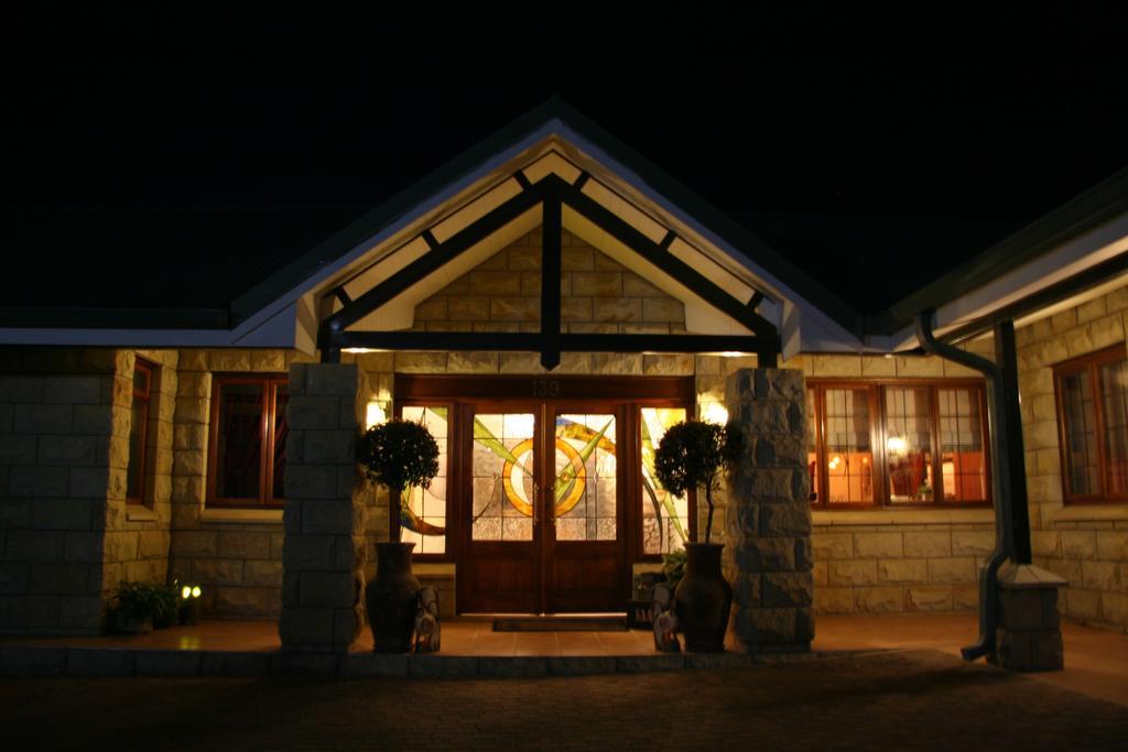 Mt Horeb Manor Кларенс Екстериор снимка
