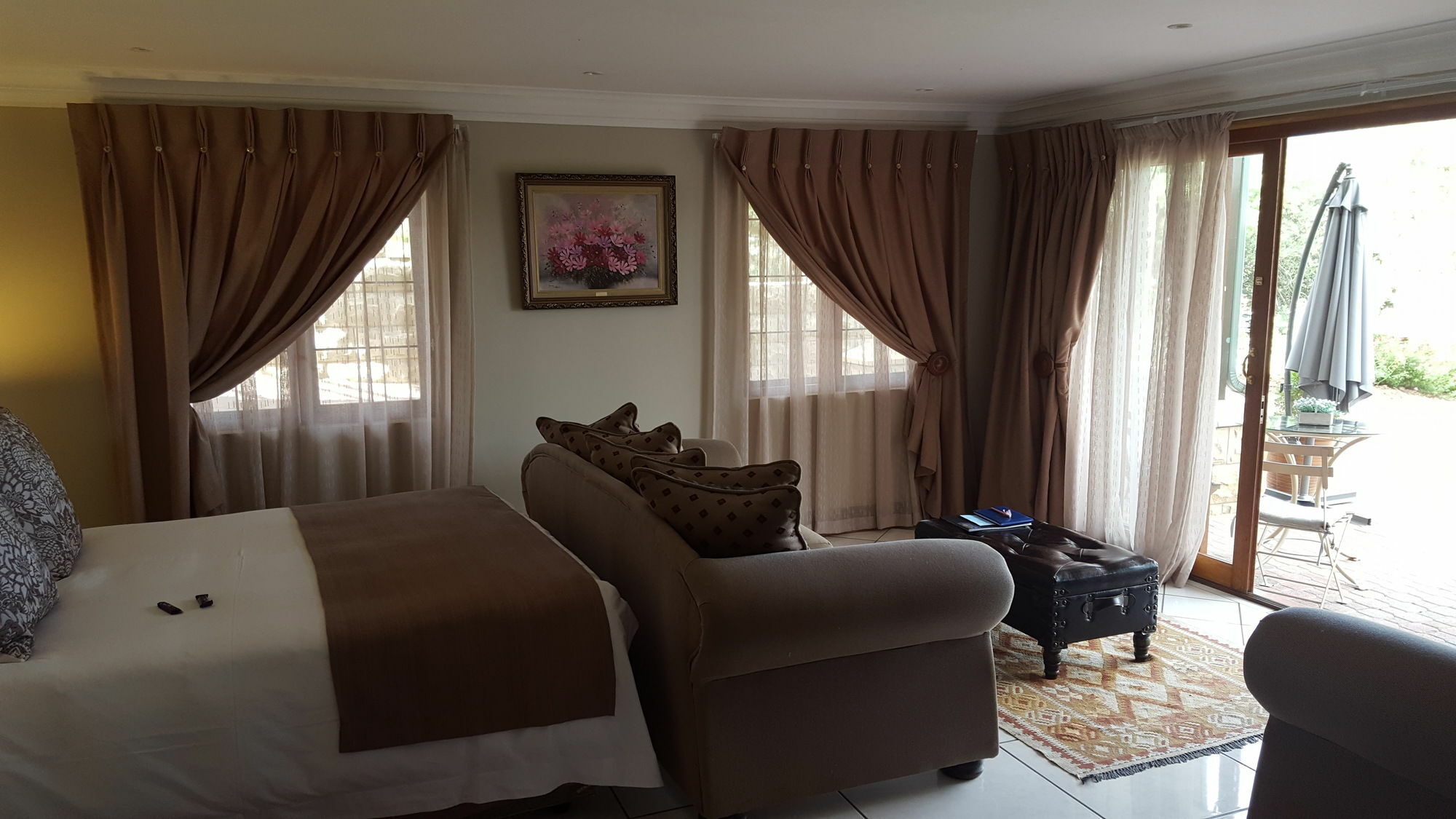 Mt Horeb Manor Кларенс Екстериор снимка