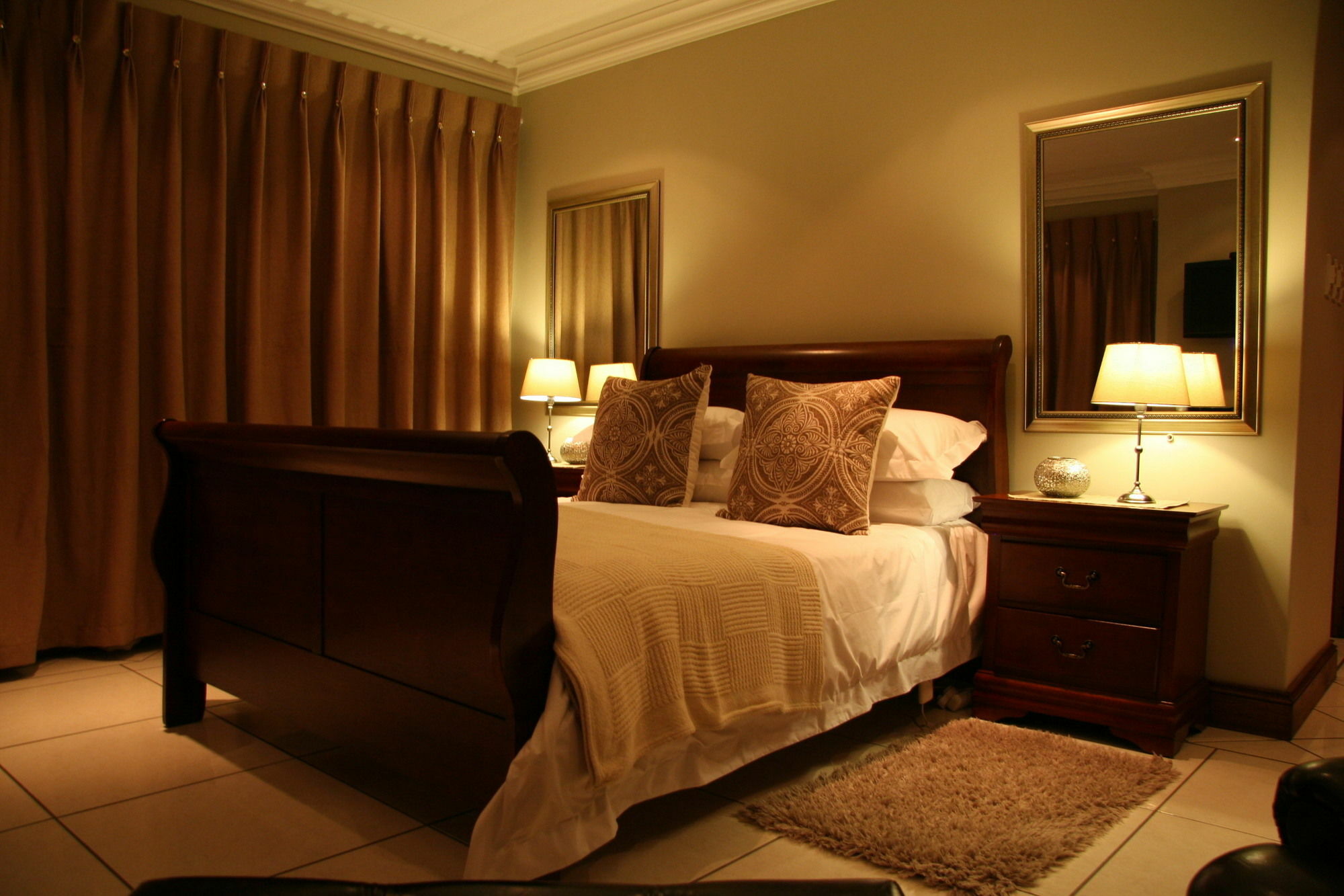 Mt Horeb Manor Кларенс Екстериор снимка