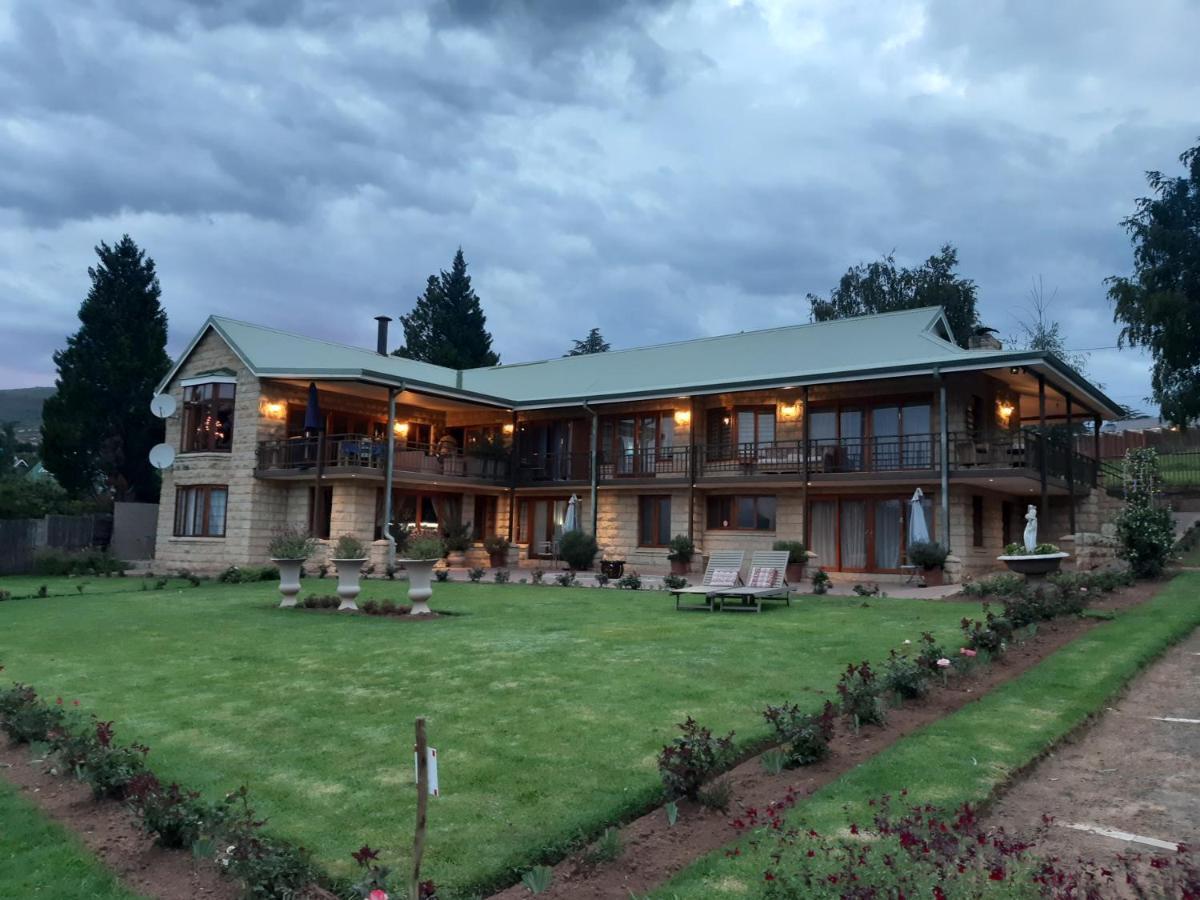 Mt Horeb Manor Кларенс Екстериор снимка